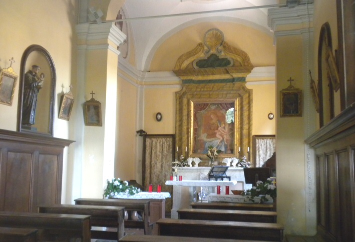 L'interno della Beata Vergine della Consolazione (foto dell'autore di questo sito)