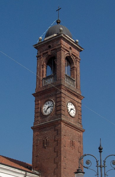 Il campanile della chiesa vecchia di Sant'Antonino Ticino