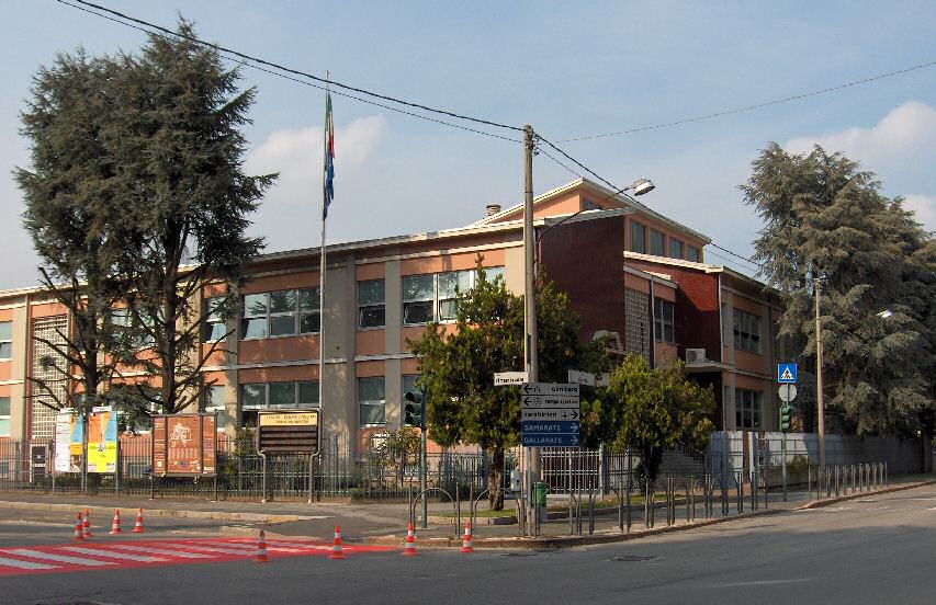 Scuola Media "Carlo Carminati"