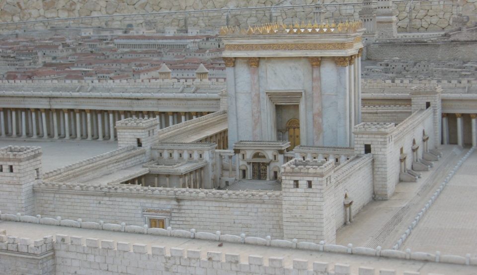 Il Tempio di Gerusalemme oggi, dopo i restauri ultimati nel 2000, ripreso da un drone