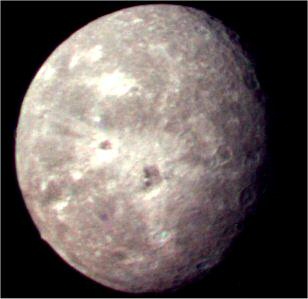 Oberon, la maggiore luna di Urano