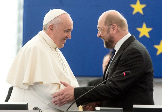 Il Presidente della Commissione Europea Martin Shulz con Papa Francesco