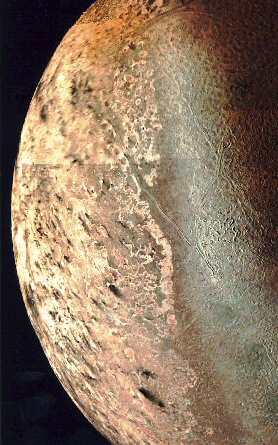 Tritone, la luna maggiore di Nettuno