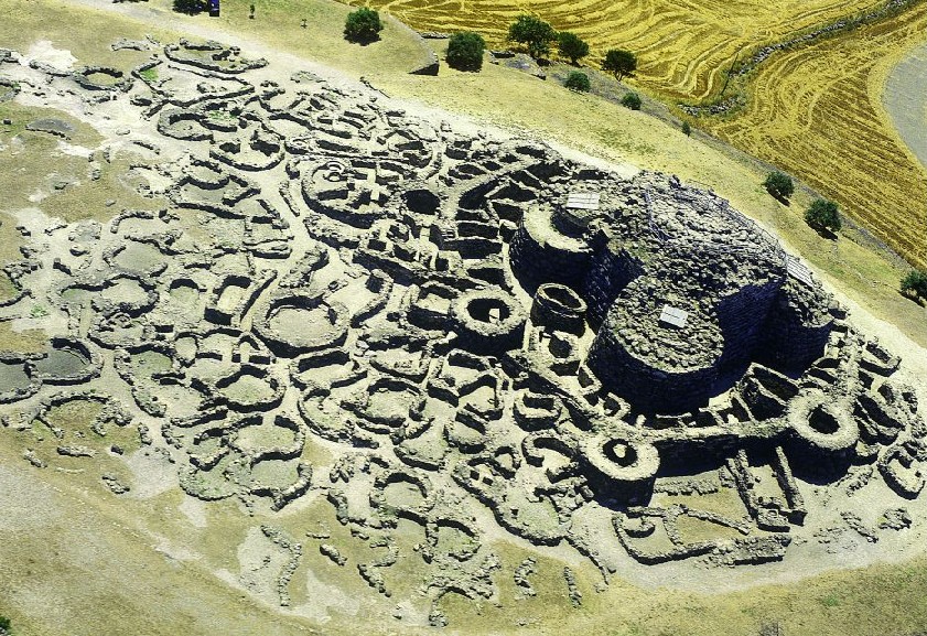 Gli imponenti resti di Barumini, capitale dell'Impero Shardana