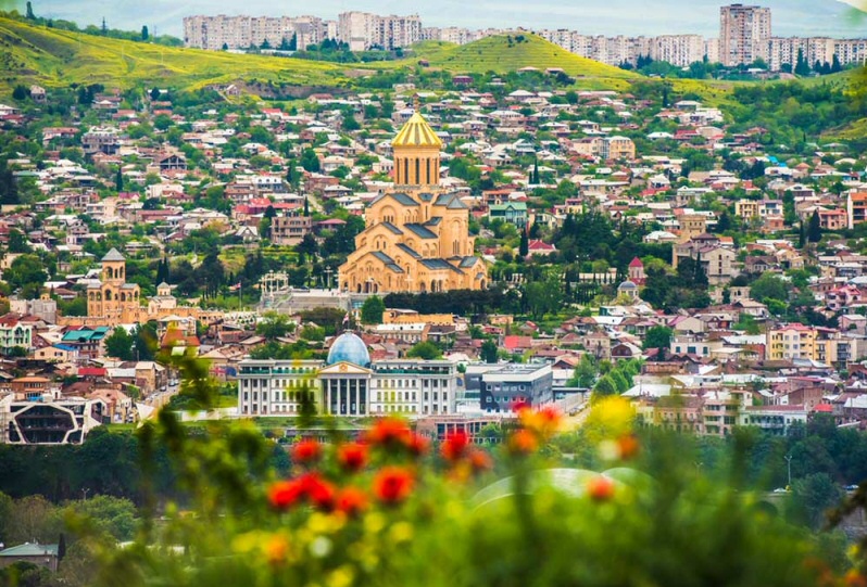 Spettacolare veduta del centro storico della capitale georgiana Tbilisi