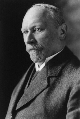 Jan Christiaan Smuts (1870-1950), 16 Presidente dei VSSA