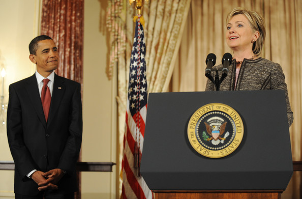 La Presidente USA Hillary Rodham Clinton con il Vicepresidente Barack Obama