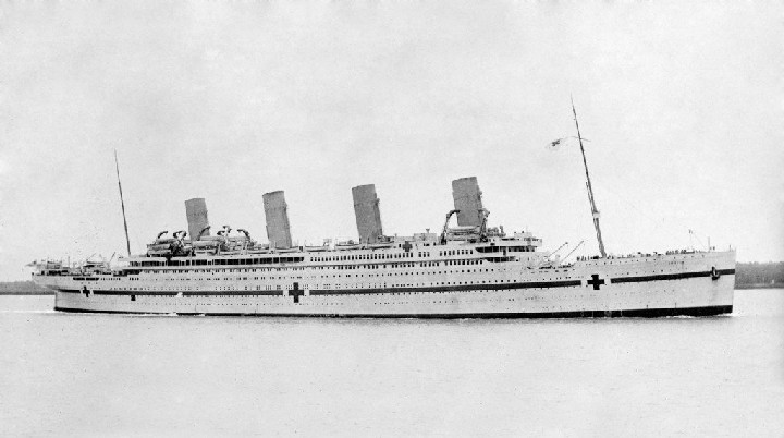 Fotografia dell'HMHS Britannic, la terza sorella del Titanic