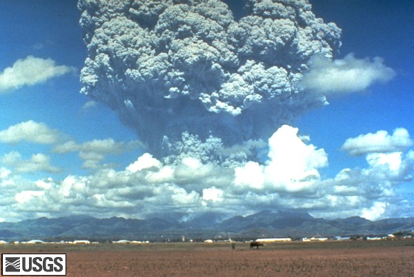 Eruzione del vulcano Pinatubo, foto scattata il 12 giugno 1991 da Dave Harlow dell'U.S. Geological Survey