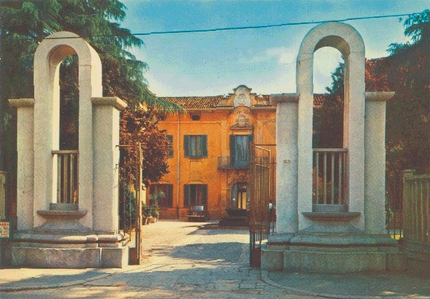 L'ingresso del nostro municipio nei primi anni ottanta