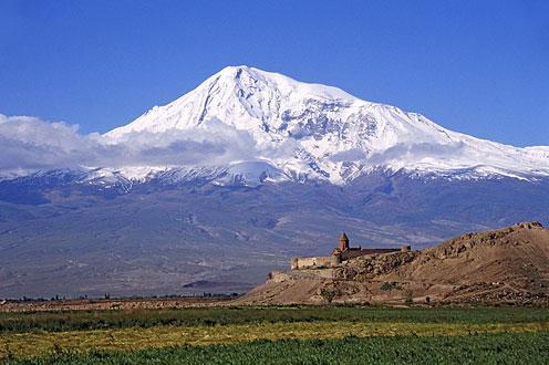 Il massiccio dell'Ararat, 5165 m, in Armenia