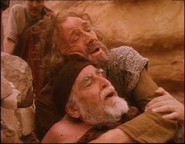 Abramo, interpretato da Richard Harris, con suo padre Terach, interpretato da Vittorio Gassman, nel film "Abramo" (1993) di Joseph Sargent