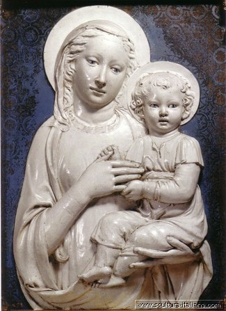 Luca della Robbia, Madonna con Bambino, formella in maiolica, Firenze, Museo del Bargello 