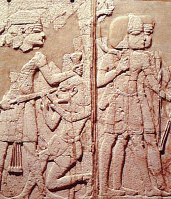 Scene di battaglia in un bassorilievo della citt di Ugarit, XIV secolo a.C. (Damasco, Museo Nazionale)