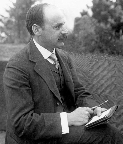 Karl Schwarzschild (Francoforte sul Meno, 9 ottobre 1873 – Potsdam, 11 maggio 1916)