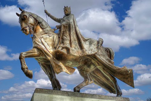 Statua dedicata a San Luigi IX di Francia nel Forest Park di Saint Louis, Missouri