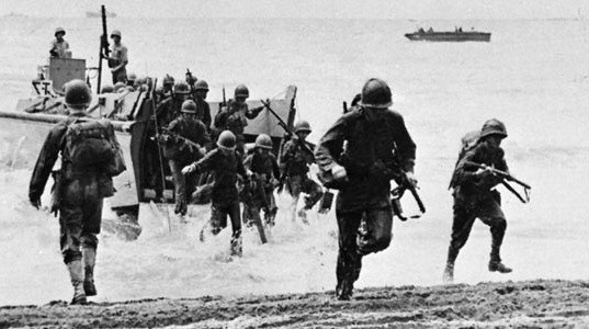 I marines USA sbarcano a Guadalcanal il 7 agosto 1940