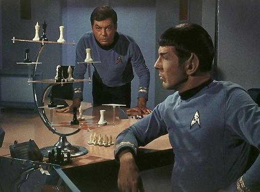 Mister Spock alle prese con gli scacchi tridimensionali