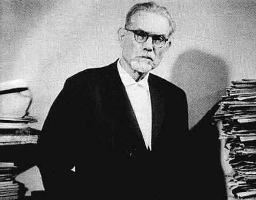 Il Primo Ministro del Gran Regno di Sardegna Emilio Lussu