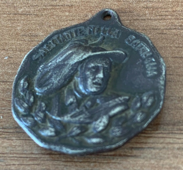 Medaglia commemorativa del corpo dei bersaglieri di propriet dell'amico Giovanni Crespi